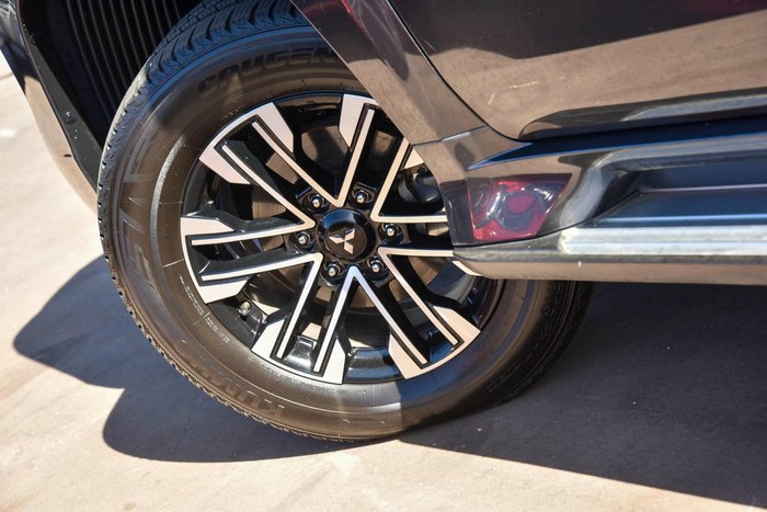 2022 Mitsubishi Pajero Sport Exceed