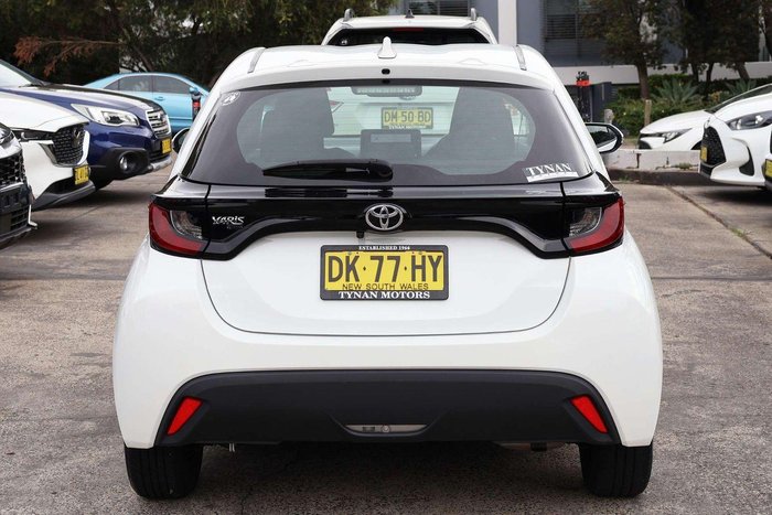 2024 Toyota Yaris Ascent Sport
