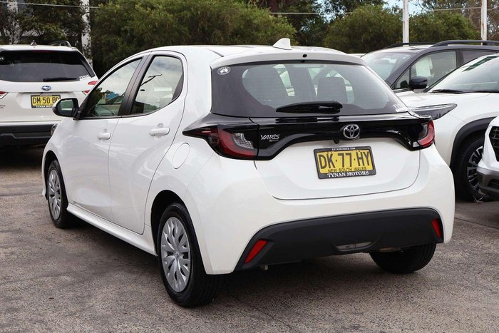 2024 Toyota Yaris Ascent Sport