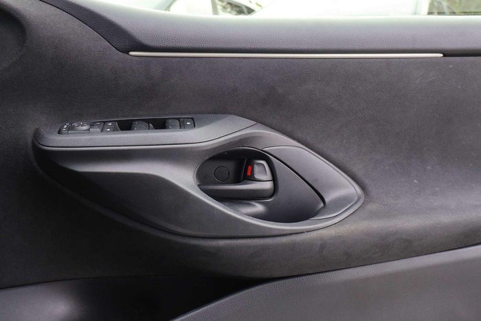 2024 Toyota Yaris Ascent Sport