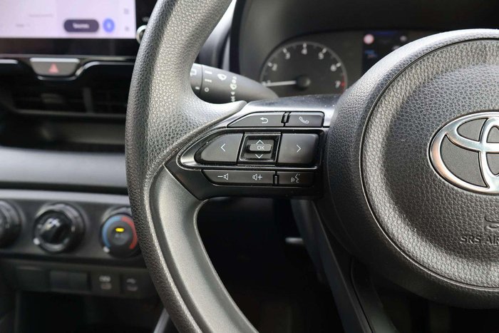 2024 Toyota Yaris Ascent Sport