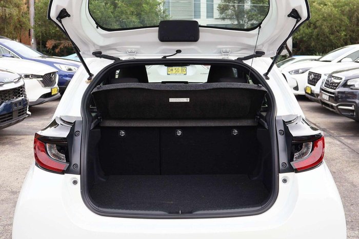 2024 Toyota Yaris Ascent Sport
