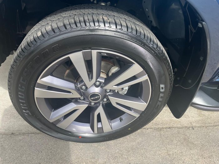 2023 Isuzu MU-X LS-T