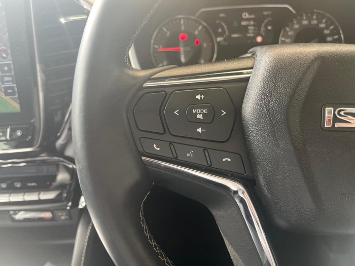 2023 Isuzu MU-X LS-T