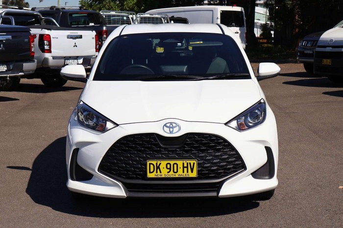 2024 Toyota Yaris Ascent Sport