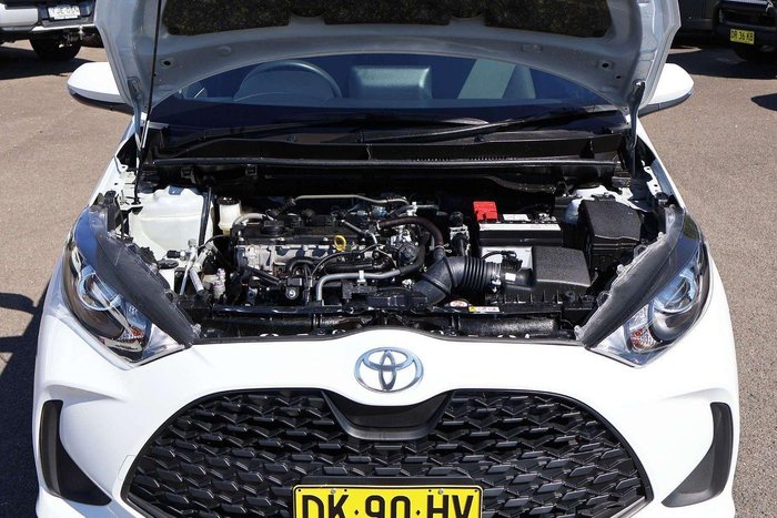 2024 Toyota Yaris Ascent Sport