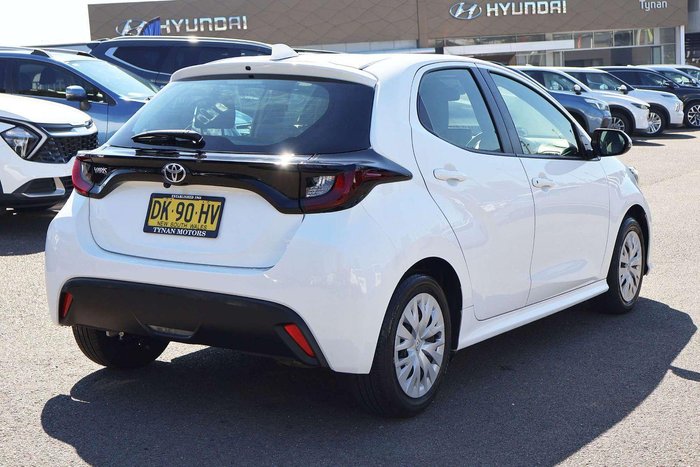 2024 Toyota Yaris Ascent Sport
