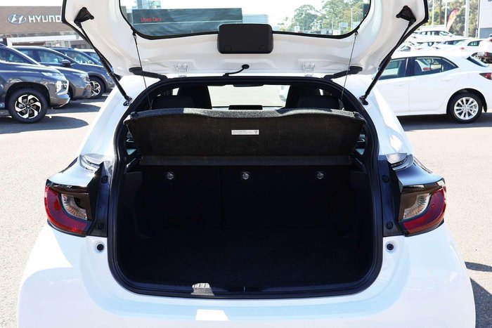 2024 Toyota Yaris Ascent Sport