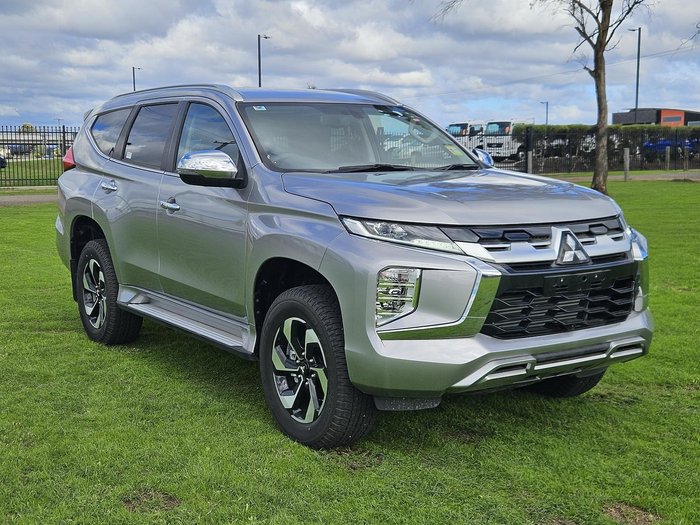 2025 Mitsubishi Pajero Sport GLS