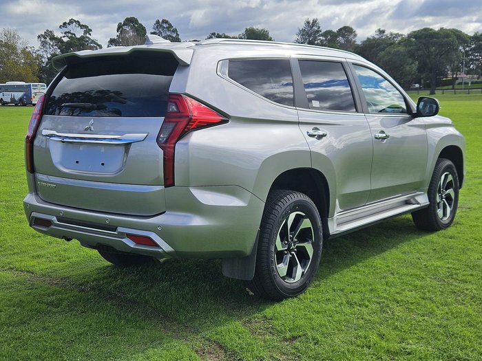 2025 Mitsubishi Pajero Sport GLS