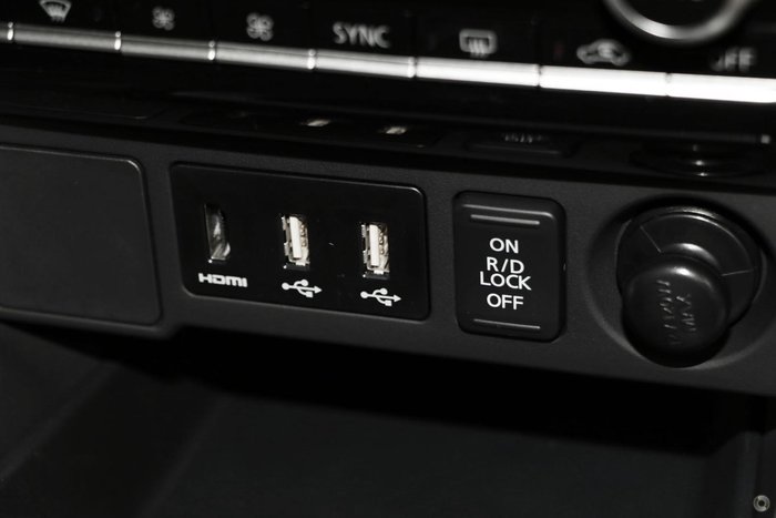 2025 Mitsubishi Pajero Sport GLS