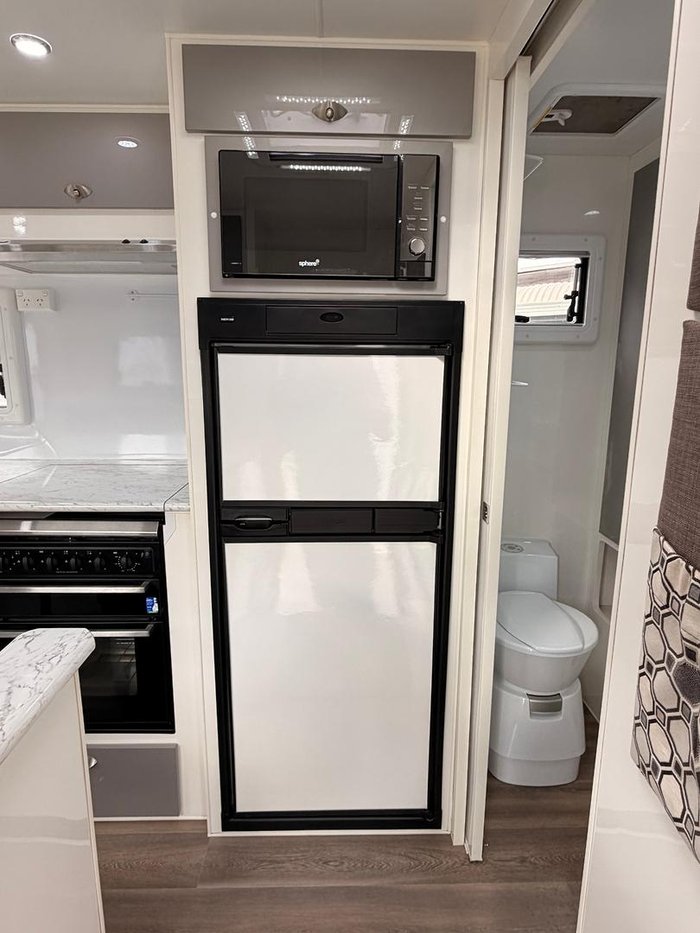2017 SILVER VALLEY CARAVANS Derwent