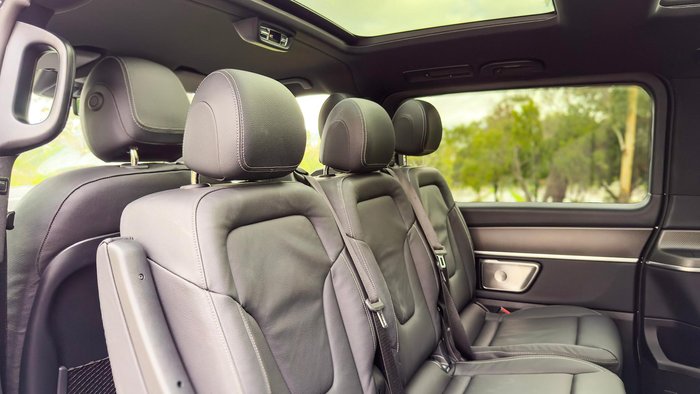 2025 Mercedes-Benz V-Class V300 Exclusive