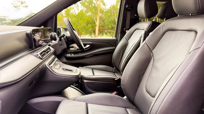 2025 Mercedes-Benz V-Class V300 Exclusive
