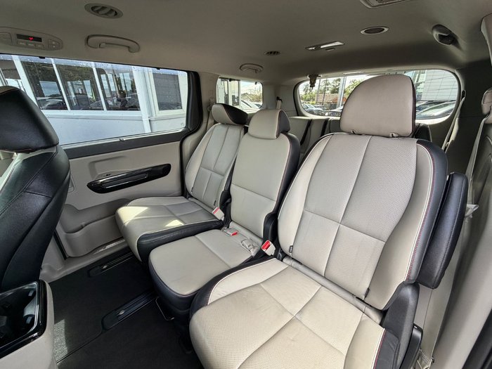 2018 Kia Carnival Platinum