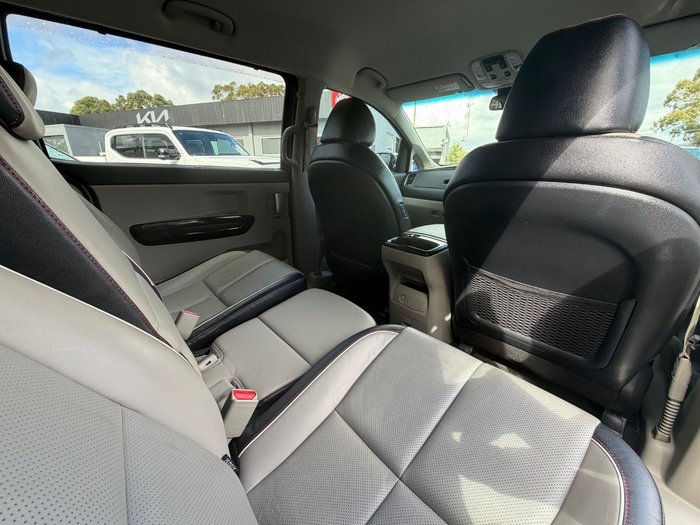 2018 Kia Carnival Platinum