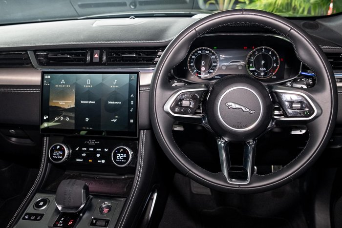 2025 Jaguar F-PACE PHEV P400e R-Dynamic SE 90th Anniversary Edition