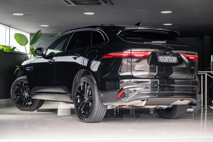 2025 Jaguar F-PACE PHEV P400e R-Dynamic SE 90th Anniversary Edition
