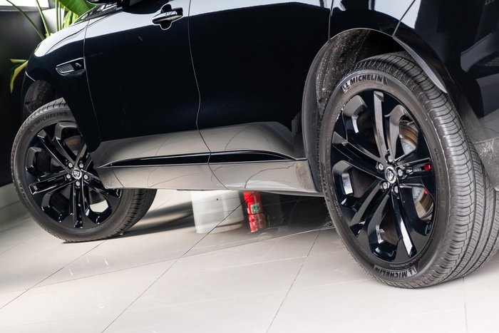 2025 Jaguar F-PACE PHEV P400e R-Dynamic SE 90th Anniversary Edition