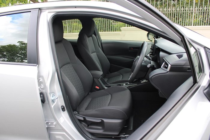 2022 Toyota Corolla Ascent Sport Hybrid ZWE211R Silver Pearl