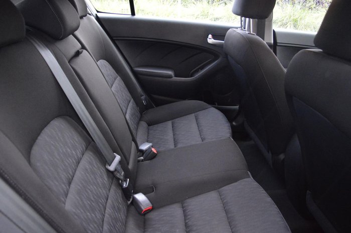 2013 Kia Cerato S YD Clear White