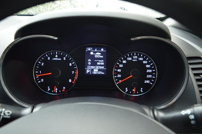 2013 Kia Cerato S YD Clear White