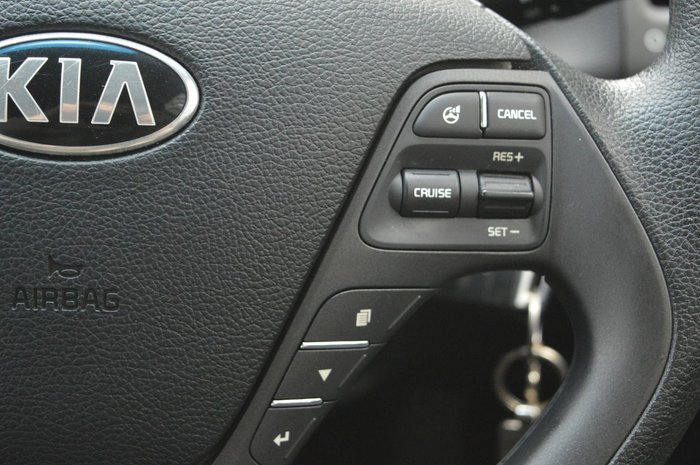 2013 Kia Cerato S YD Clear White