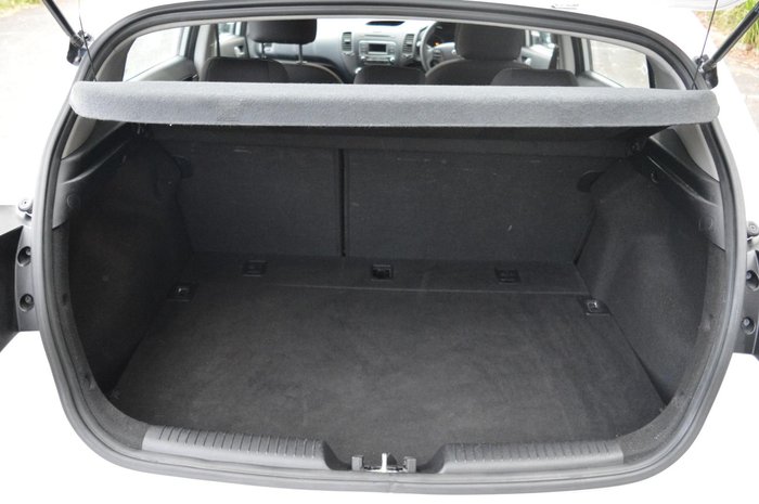 2013 Kia Cerato S YD Clear White