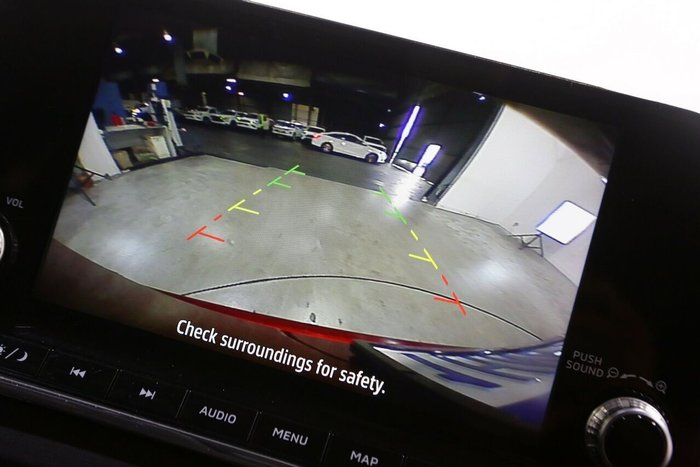 2022 Mitsubishi Outlander LS