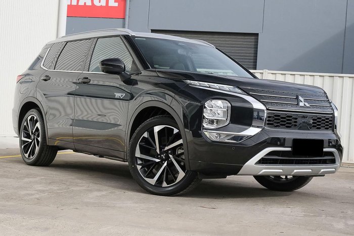 2025 Mitsubishi Outlander PHEV Exceed Tourer