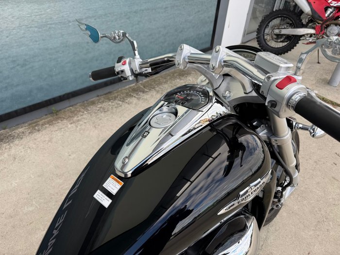 2014 Suzuki VZR 1800 BOULEVARD (M109R) Black