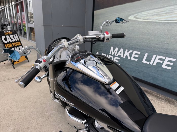 2014 Suzuki VZR 1800 BOULEVARD (M109R) Black