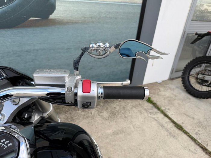 2014 Suzuki VZR 1800 BOULEVARD (M109R) Black