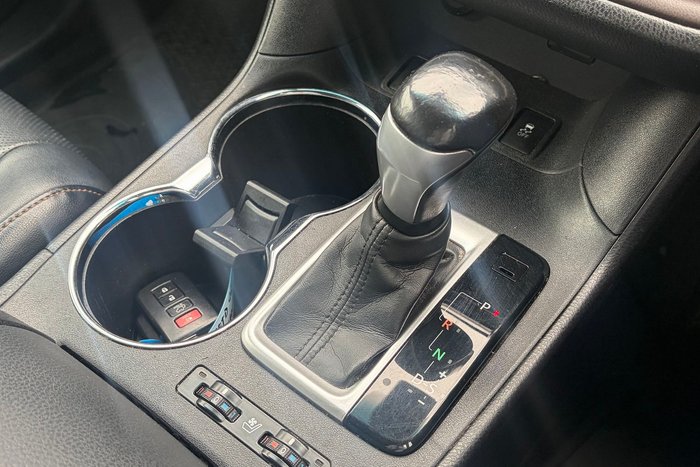 2015 Toyota Kluger Grande