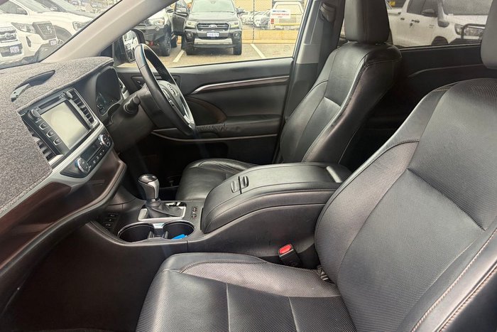 2015 Toyota Kluger Grande