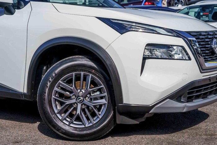 2025 Nissan X-TRAIL ST