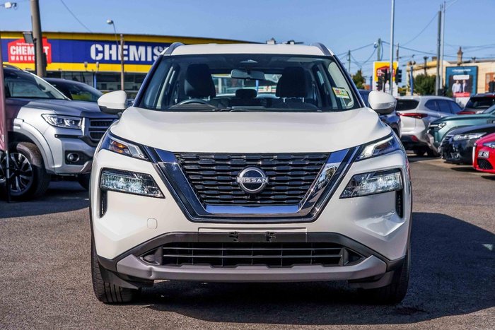 2025 Nissan X-TRAIL ST
