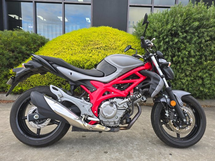 2014 Suzuki SFV650 GLADIUS Grey