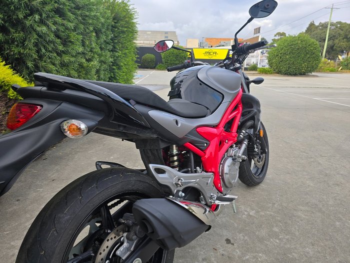 2014 Suzuki SFV650 GLADIUS Grey