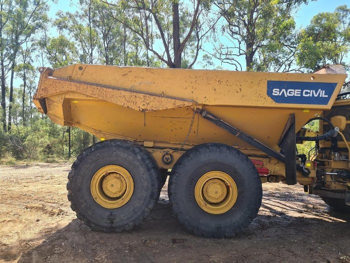 2014 Caterpillar 740B