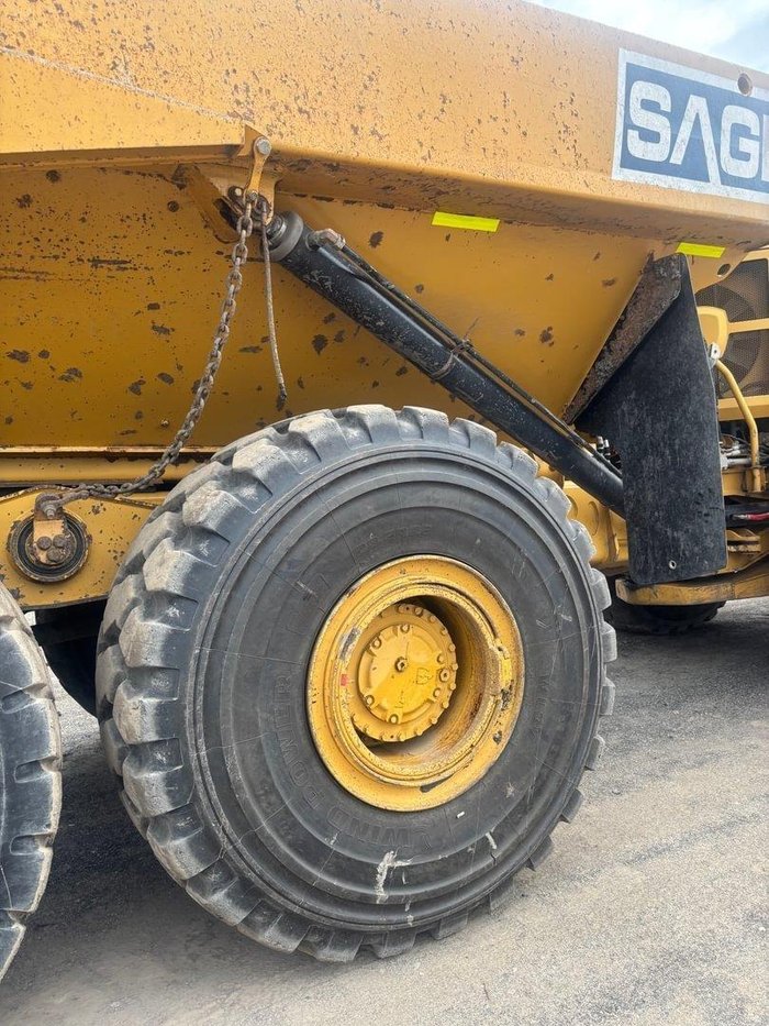 2014 Caterpillar 740B