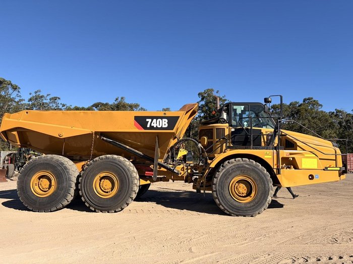 2014 Caterpillar 740B