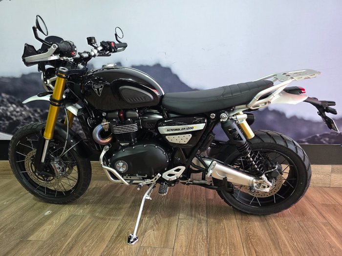 2024 Triumph SCRAMBLER 1200 XE Black
