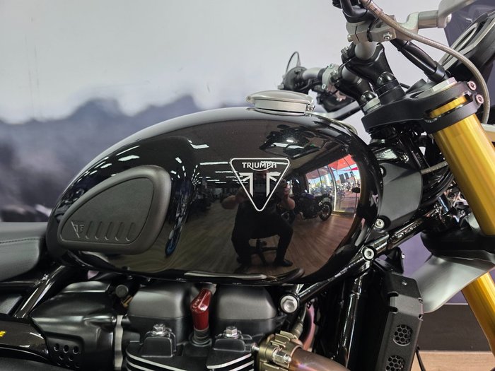 2024 Triumph SCRAMBLER 1200 XE Black