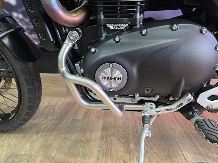 2024 Triumph SCRAMBLER 1200 XE Black
