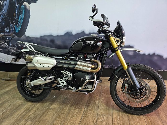 2024 Triumph SCRAMBLER 1200 XE Black