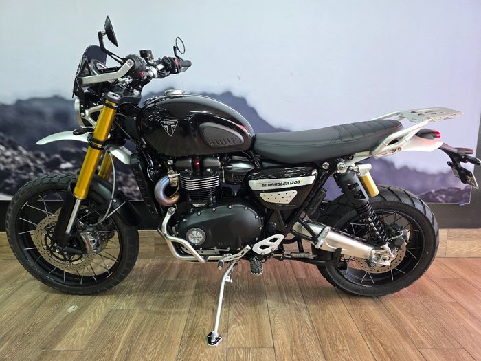 2024 Triumph SCRAMBLER 1200 XE Black