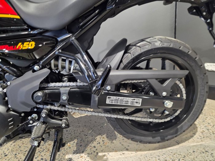 2025 Royal Enfield GUERILLA 450 BLACK