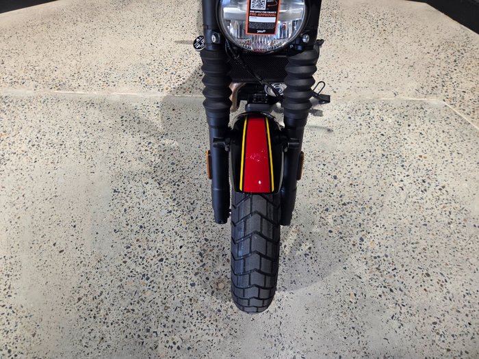 2025 Royal Enfield GUERILLA 450 BLACK