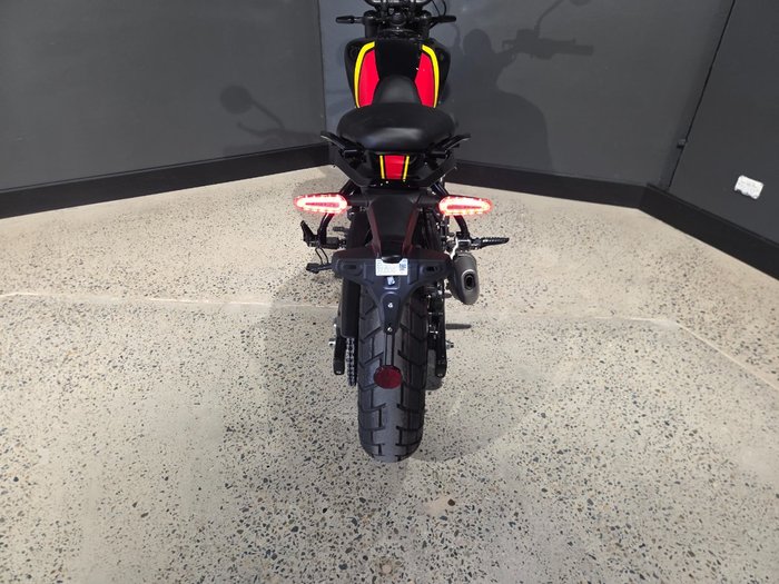 2025 Royal Enfield GUERILLA 450 BLACK